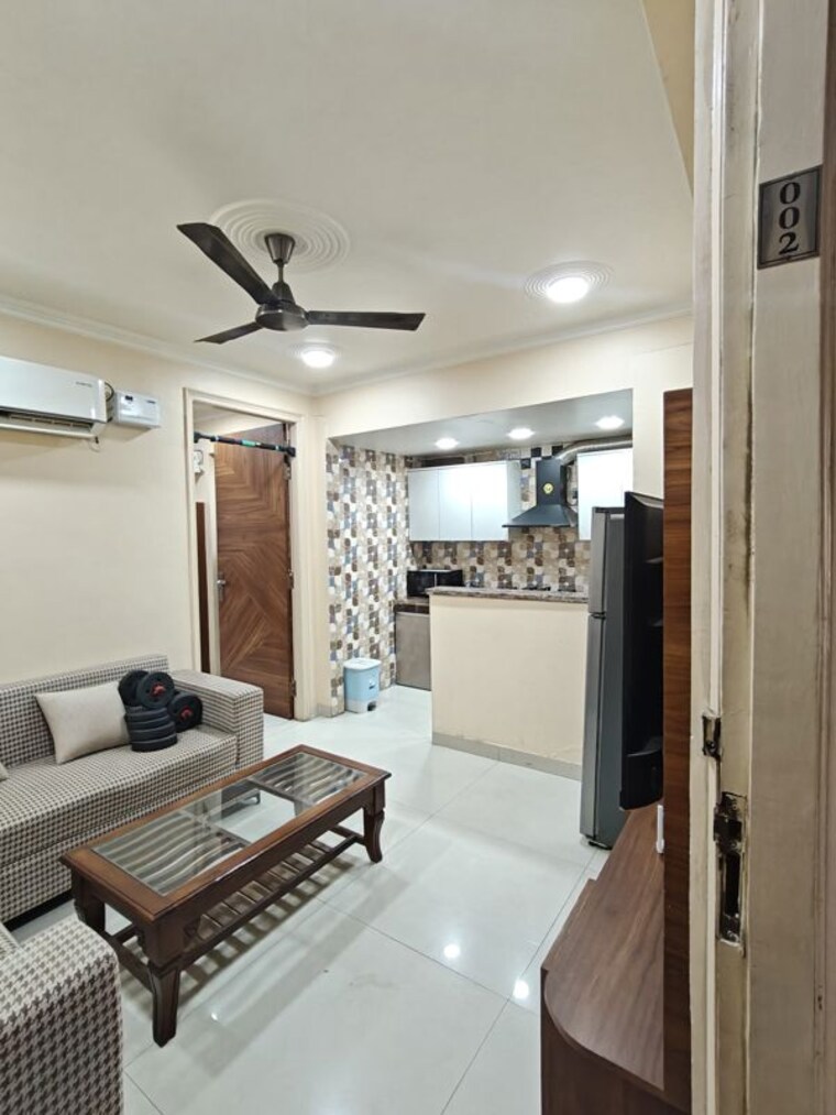Living Room, sector 42 2 Bedroom 1500 Sq.Ft. Builder Floor In Sector 42 Gurgaon 10320557