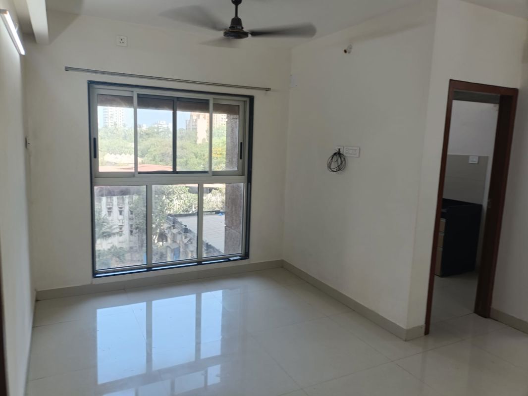 2 BHK + Extra Room Apartment For Rent in Dadar East