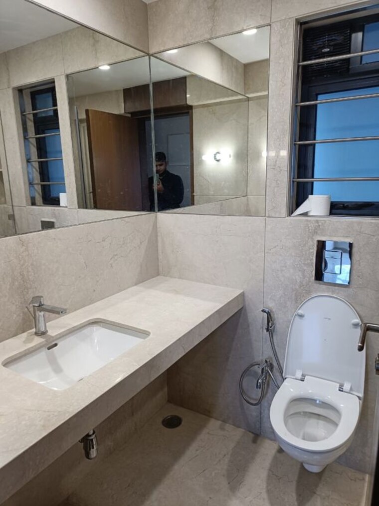 Bathroom, godrej-platinum-mumbai 3 Bedroom 1300 Sq.Ft. Apartment In Vikhroli East Mumbai 10320556