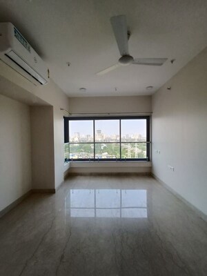 Room in 3 BHK Apartment at Godrej Platinum Mumbai, Vikhroli East – for Rent