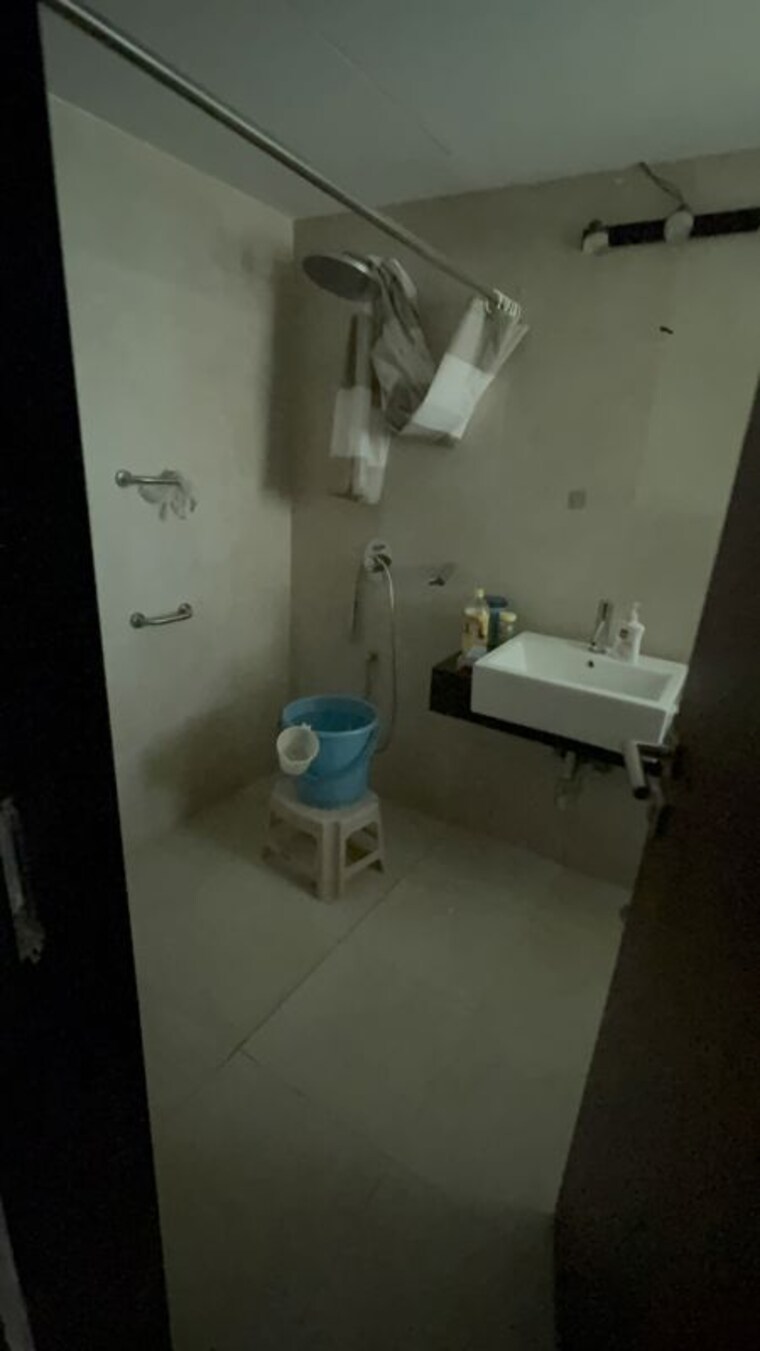 Bathroom, lodha-belmondo 2 Bedroom 1000 Sq.Ft. Apartment In Gahunje Pune 10320569