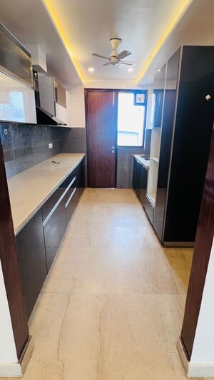 Kitchen in 4 BHK Builder Floor at SS Mayfield Gardens, Sector 51 – for Sale