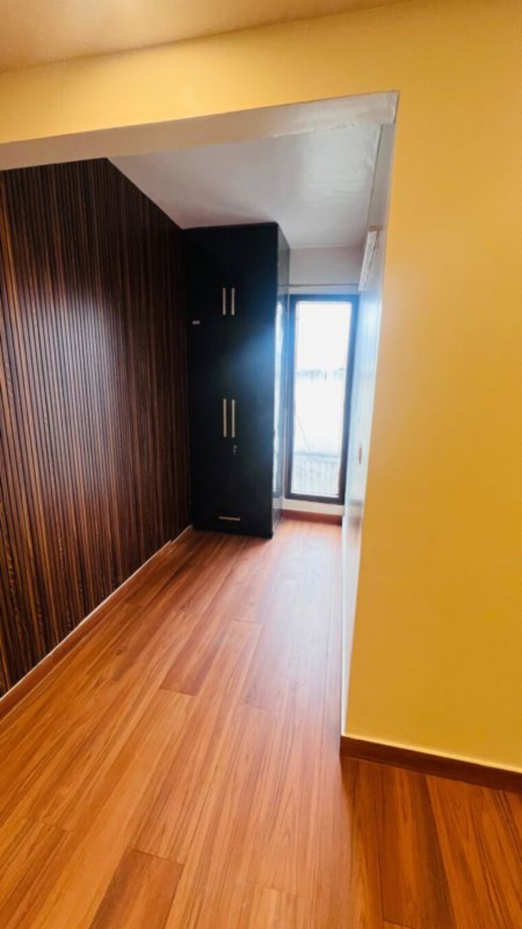 Room, ss-mayfield-gardens 4 Bedroom 412 Sq.Yd. Builder Floor In Sector 51 Gurgaon 10320628