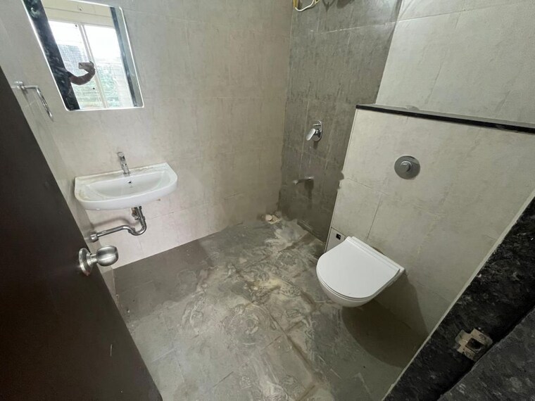 Bathroom, mantra-insignia 3 Bedroom 1390 Sq.Ft. Apartment In Mundhwa Pune 10320708
