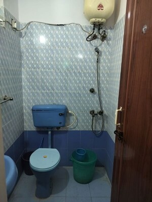 Bathroom in 1 RK Villa at Sector 28 – for Rent