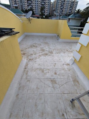 Staircase in 3 BHK Villa at Pimple Saudagar – for Rent