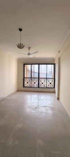 2 BHK Apartment For Rent in Hiranandani Gardens Florentine