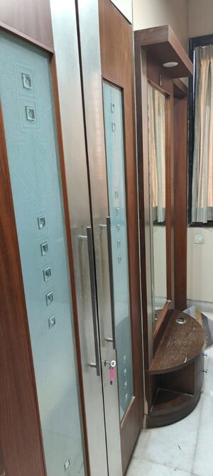 Furnished Amenities in 4 BHK Apartment at Sector 5 Kharghar – for Rent