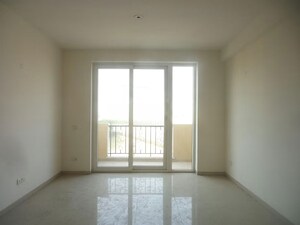 Room in 3 BHK Apartment at Emaar Emerald Floors, Sector 65 – for Sale