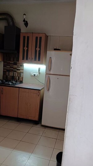 Kitchen in 4 BHK Apartment at Alok Vihar, Sector 50 – for Rent