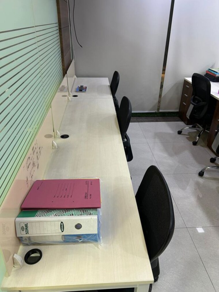 Team Area, ithums-62 Commercial Office Space 3600 Sq.Ft. In Sector 62 Noida 10320820