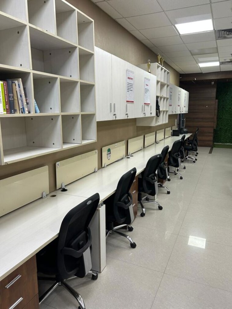 Team Area, ithums-62 Commercial Office Space 3600 Sq.Ft. In Sector 62 Noida 10320820