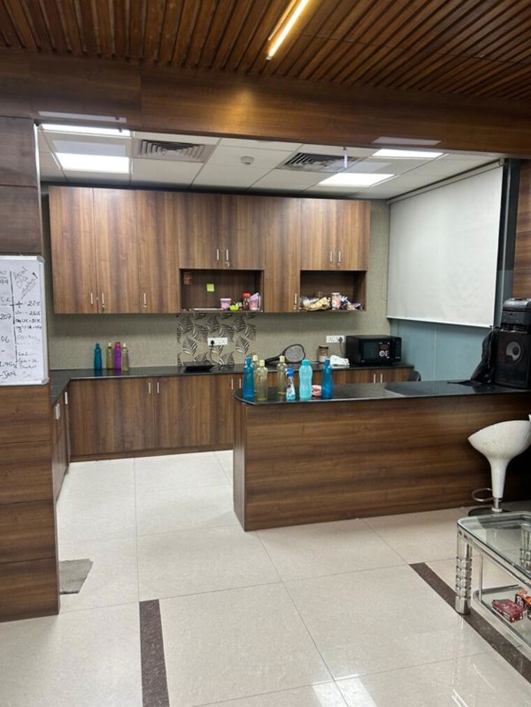 Other, ithums-62 Commercial Office Space 3600 Sq.Ft. In Sector 62 Noida 10320820