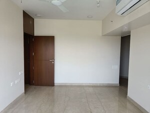 Room in 3 BHK Apartment at Godrej Platinum Mumbai, Vikhroli East – for Sale