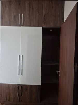 Furnished Amenities in 4 BHK Apartment at L&T Raintree Boulevard, Hebbal – for Rent