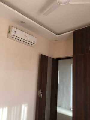 Building Lobby in 3 BHK Builder Floor at DLF Hyde Park, South Mullanpur – for Rent