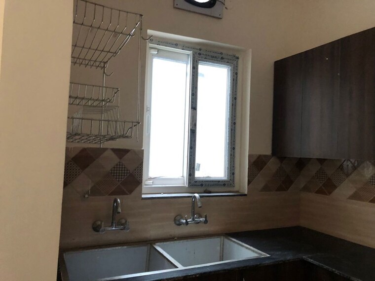 Kitchen, dlf-hyde-park 3 Bedroom 3150 Sq.Ft. Builder Floor In South Mullanpur Chandigarh 10320868