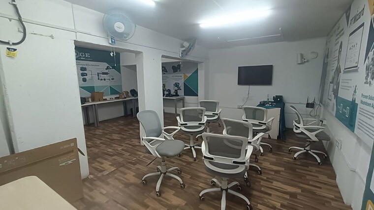 Team Area, kothrud Commercial Office Space 2000 Sq.Ft. In Kothrud Pune 10320924