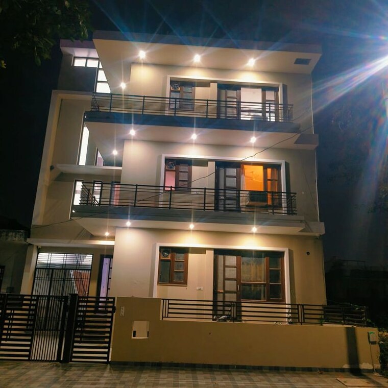 Living Room, gmada-eco-city 6+ Bedroom 2700 Sq.Ft. Builder Floor In North Mullanpur Chandigarh 10320962