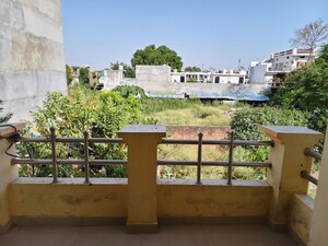 Master Plan in 1 RK Independent House at Jankipuram Vistar – for Rent