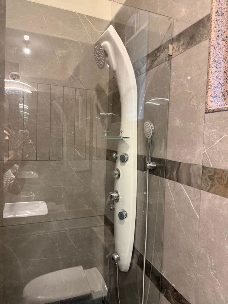 Bathroom, paradise-sai-world-city-phase-2 3 Bedroom 1724 Sq.Ft. Apartment In New Panvel Navi Mumbai 10320993