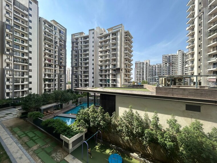 Exterior View, godrej-oasis 2 Bedroom 1307 Sq.Ft. Apartment In Sector 88a Gurgaon 10321004