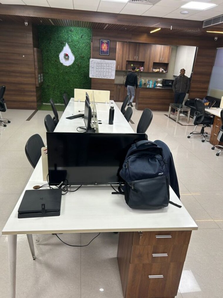 Team Area, grandslam-ithum Commercial Office Space in IT/SEZ 3600 Sq.Ft. In Sector 62 Noida 9777914