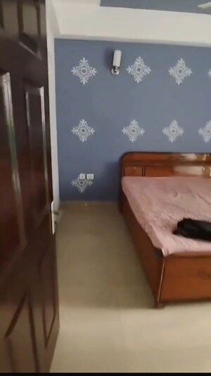 Furnished Amenities in 2.5 BHK Apartment at Ajnara Integrity, Raj Nagar Extension – for Rent