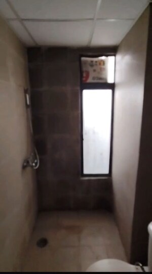 Furnished Amenities in 2.5 BHK Apartment at Ajnara Integrity, Raj Nagar Extension – for Rent