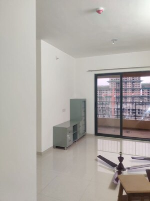 Room in 2 BHK Apartment at Shapoorji Pallonji Joyville Hadapsar Annexe, Hadapsar – for Rent