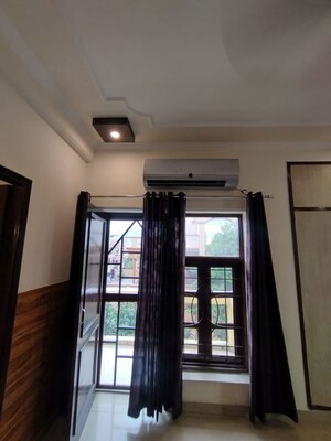 Room in 2 BHK Apartment at Gangotri Vihar – for Rent