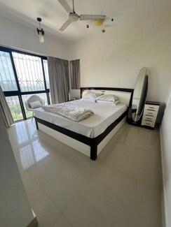2 BHK Apartment For Rent in Lokhandwala Riviera Tower