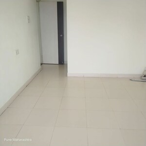 Room in 2 BHK Apartment at Kumar Periwinkle, Kharadi – for Rent