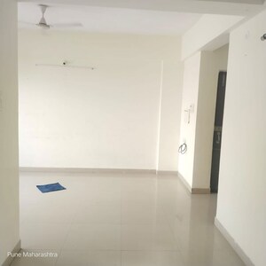 Room in 2 BHK Apartment at Kumar Periwinkle, Kharadi – for Rent