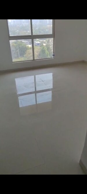 Room in 1 BHK Apartment at Sushanku Avenue 36, Goregaon West – for Rent