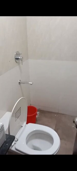 Furnished Amenities in 1 BHK Apartment at Sushanku Avenue 36, Goregaon West – for Rent