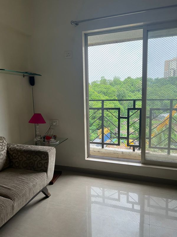 1 BHK + Servant Room Apartment For Sale in Kavya Hill View CHS