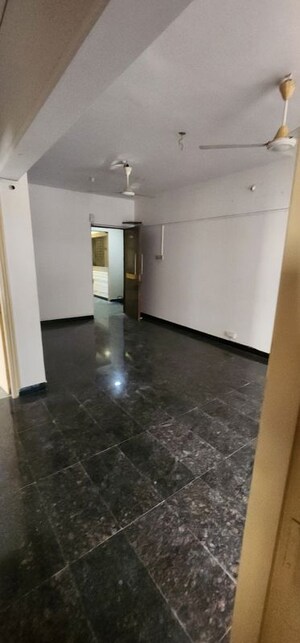 Room in 2 BHK Apartment at Andheri Panchvati CHS, Andheri West – for Rent