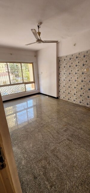 Room in 2 BHK Apartment at Andheri Panchvati CHS, Andheri West – for Rent