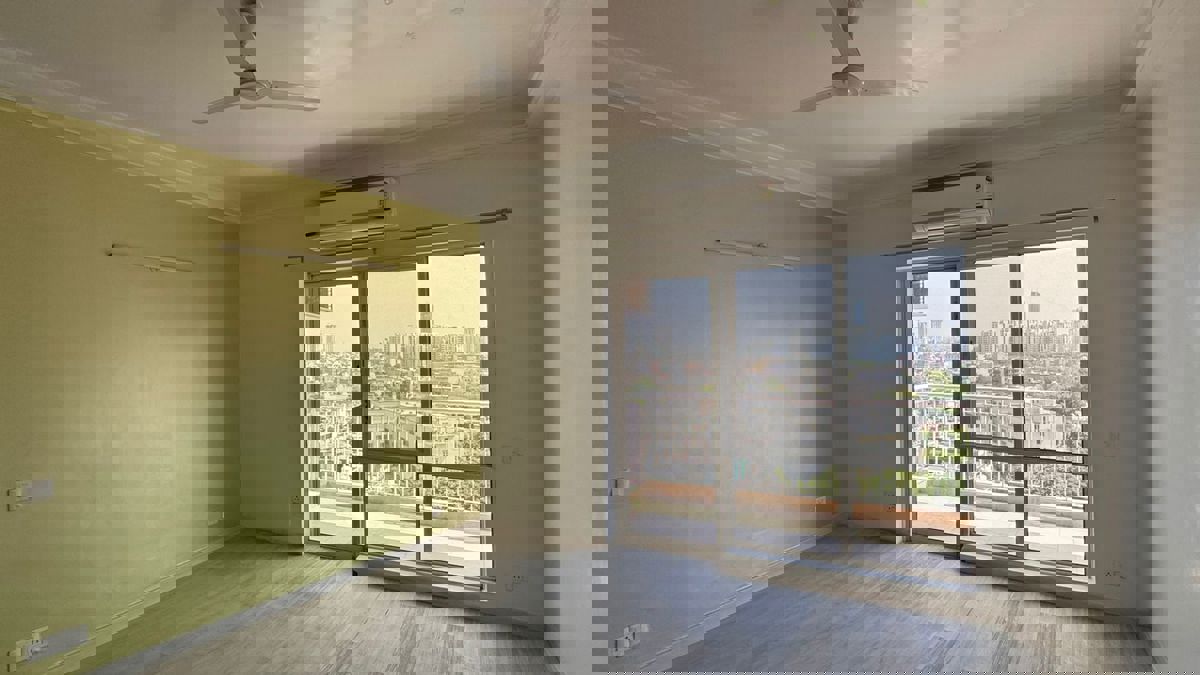 3.5 BHK + Servant Room 2293 Sq.Ft. Apartment in BPTP Freedom Park Life