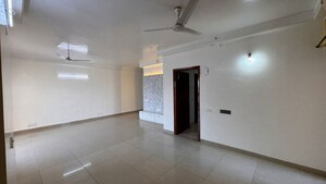 Room in 3.5 BHK Apartment at BPTP Freedom Park Life, Sector 57 – for Rent