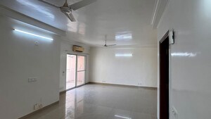 Room in 3.5 BHK Apartment at BPTP Freedom Park Life, Sector 57 – for Rent