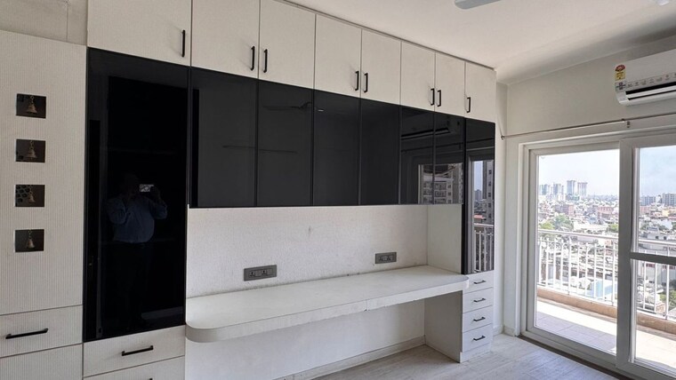 Bathroom, bptp-freedom-park-life 3.5 Bedroom 2293 Sq.Ft. Apartment In Sector 57 Gurgaon 10321135