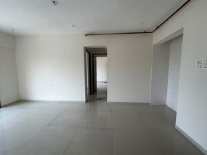 Room in 1 BHK Apartment at Metropolis Bayside, Kasarvadavali – for Rent