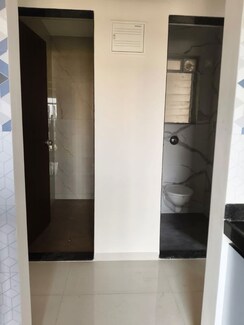 1 BHK + Extra Room Apartment For Rent in Vijay Annex 11