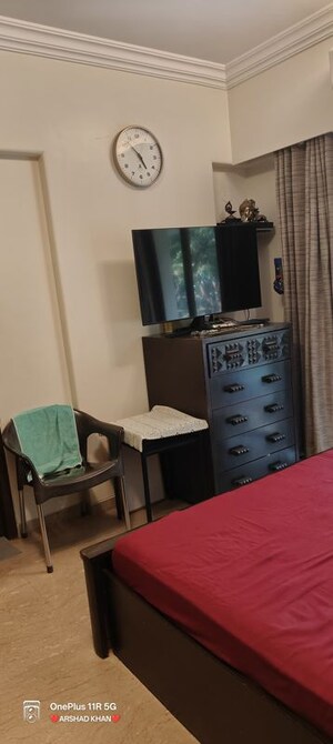 Bedroom in 3 BHK Apartment at Ekta Everglades, Bandra West – for Rent