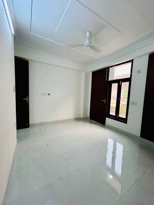 Room in 1 BHK Builder Floor at Rajpur Khurd Extension – for Rent