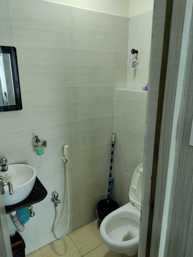 Bathroom, sector v Commercial Office Space 426 Sq.Ft. In Sector V Kolkata 10321317