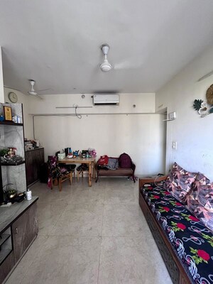 Bedroom in 2 BHK Apartment at Lodha Amara, Kolshet Road – for Rent