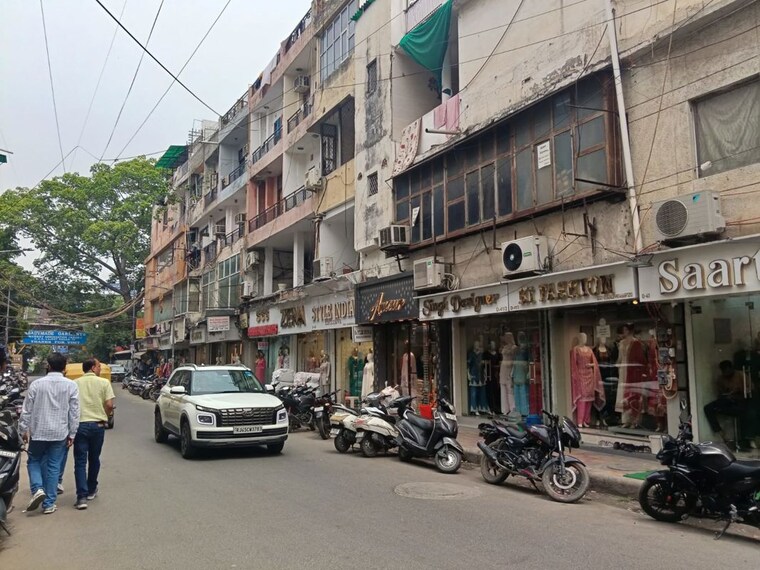 Exterior View, lajpat nagar ii Commercial Shop 1800 Sq.Ft. In Lajpat Nagar ii Delhi 10321347